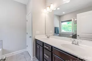 8753 Aspinwall Dr, Charlotte, NC 28216 - Photo 22