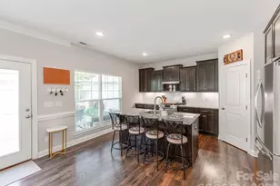 8753 Aspinwall Dr, Charlotte, NC 28216 - Photo 14