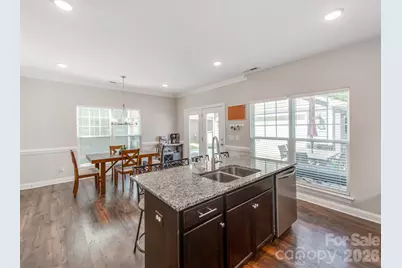 8753 Aspinwall Drive, Charlotte, NC 28216 - Photo 16