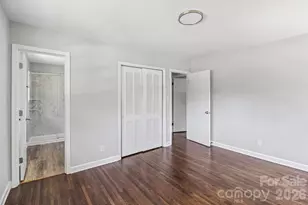 5320 Dolphin Ln, Charlotte, NC 28215 - Photo 26