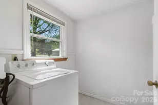 1480 21st St NE, Hickory, NC 28601 - Photo 14