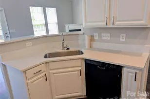10932 Stone Trail Rd, Charlotte, NC 28213 - Photo 12