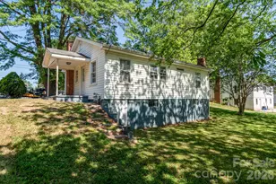 109 Hillcrest Dr, Bessemer City, NC 28016 - Photo 6