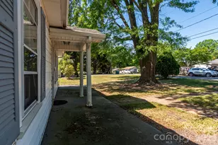 109 Hillcrest Dr, Bessemer City, NC 28016 - Photo 10