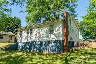 109 Hillcrest Dr, Bessemer City, NC 28016 - Photo 8
