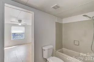10 Lands End Dr, Candler, NC 28715 - Photo 14