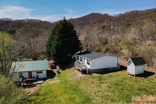 10 Lands End Dr, Candler, NC 28715 - Photo 26