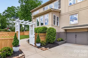 2501 Runnymede Ln, Charlotte, NC 28209 - Photo 34