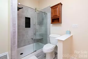 40 Wagon Rd, Asheville, NC 28805 - Photo 12