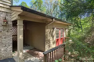 2401 Little River Rd, Hendersonville, NC 28739 - Photo 32