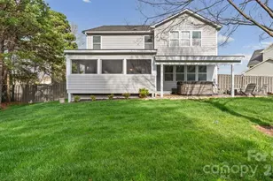 1007 Pine Bark Pl, Matthews, NC 28104 - Photo 2