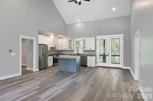 404 High Ridge Dr, Mills River, NC 28759 - Photo 12