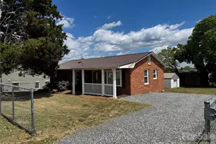 203 Laurel St SE, Valdese, NC 28690 - Photo 4