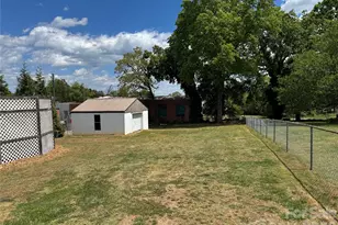 203 Laurel St SE, Valdese, NC 28690 - Photo 22