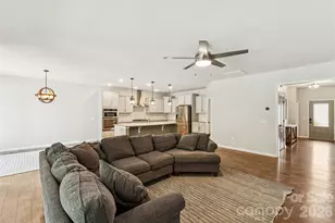 12633 Heritage Vista Dr, Huntersville, NC 28078 - Photo 8