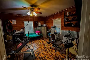 416 E Washington Ave, Bessemer City, NC 28016 - Photo 4