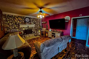 416 E Washington Ave, Bessemer City, NC 28016 - Photo 6