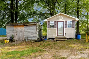 416 E Washington Ave, Bessemer City, NC 28016 - Photo 16