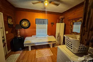 416 E Washington Ave, Bessemer City, NC 28016 - Photo 14