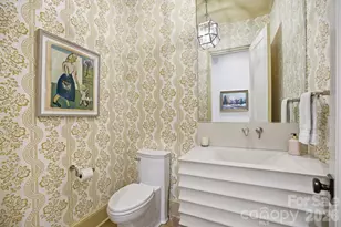 2710 Briarcliff Pl, Charlotte, NC 28207 - Photo 18