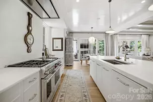 2710 Briarcliff Pl, Charlotte, NC 28207 - Photo 14