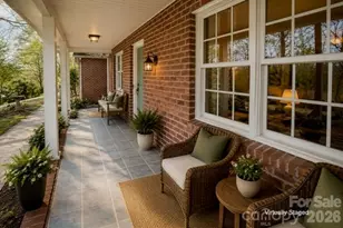 1421 Windsor St NE, Lenoir, NC 28645 - Photo 2
