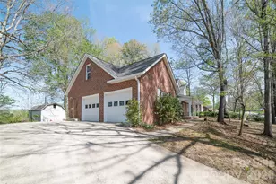 1421 Windsor St NE, Lenoir, NC 28645 - Photo 28