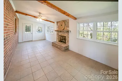 1421 Windsor Street NE, Lenoir, NC 28645 - Photo 6