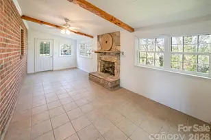 1421 Windsor St NE, Lenoir, NC 28645 - Photo 6