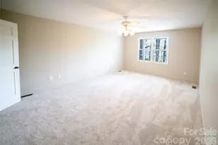 1421 Windsor St NE, Lenoir, NC 28645 - Photo 10