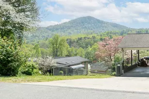 1421 Windsor St NE, Lenoir, NC 28645 - Photo 2
