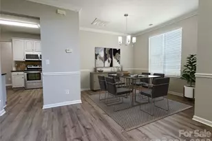 17224 Cambridge Woods Ct, Charlotte, NC 28277 - Photo 4