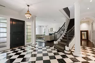 3135 Loma Ln, Charlotte, NC 28205 - Photo 10