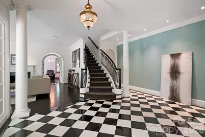 3135 Loma Lane, Charlotte, NC 28205 - Photo 10