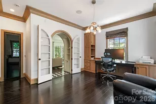 3135 Loma Ln, Charlotte, NC 28205 - Photo 14