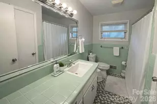 911 Hickory Grove Rd, Gastonia, NC 28056 - Photo 6