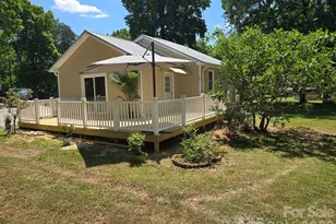 1105 Woodside Dr, Salisbury, NC 28146 - Photo 2
