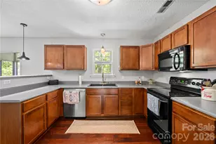 27 Sunview Cir, Arden, NC 28704 - Photo 10