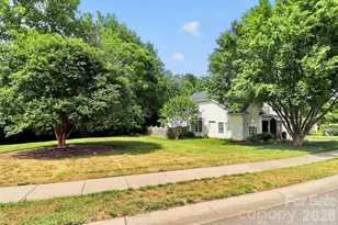 10713 Huntington Meadow Ln, Charlotte, NC 28273 - Photo 42