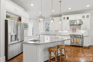 400 Hunter Ln, Charlotte, NC 28211 - Photo 8