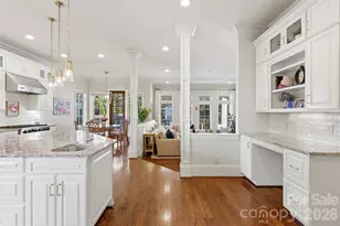 400 Hunter Ln, Charlotte, NC 28211 - Photo 6