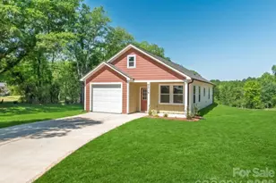 2016 Willis Dr, Shelby, NC 28152 - Photo 2