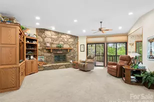 37 Hamilton Dr, Hendersonville, NC 28739 - Photo 24