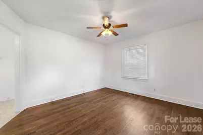 5711 Oak Drive, Charlotte, NC 28216 - Photo 8
