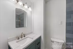 5711 Oak Dr, Charlotte, NC 28216 - Photo 14