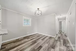 5075 Fleetwood Dr, Hickory, NC 28602 - Photo 10
