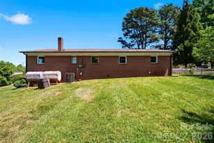 5075 Fleetwood Dr, Hickory, NC 28602 - Photo 24