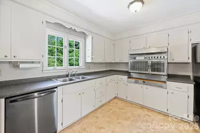 6800 Lancer Drive, Charlotte, NC 28226 - Photo 20