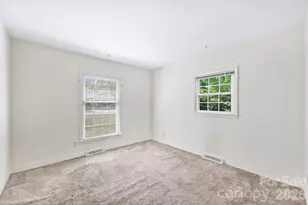 6800 Lancer Dr, Charlotte, NC 28226 - Photo 30