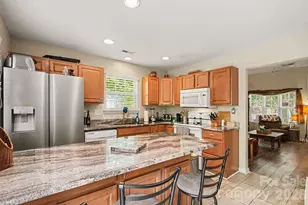 747 Rock Lake Glen, Fort Mill, SC 29715 - Photo 6
